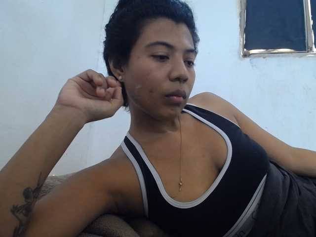 KATIUKA-32 live cam on BongaCams