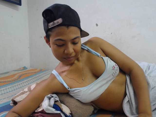 KATIUKA-32 live cam on BongaCams