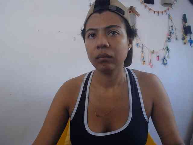 KATIUKA-32 Live Webcam on BongaCams