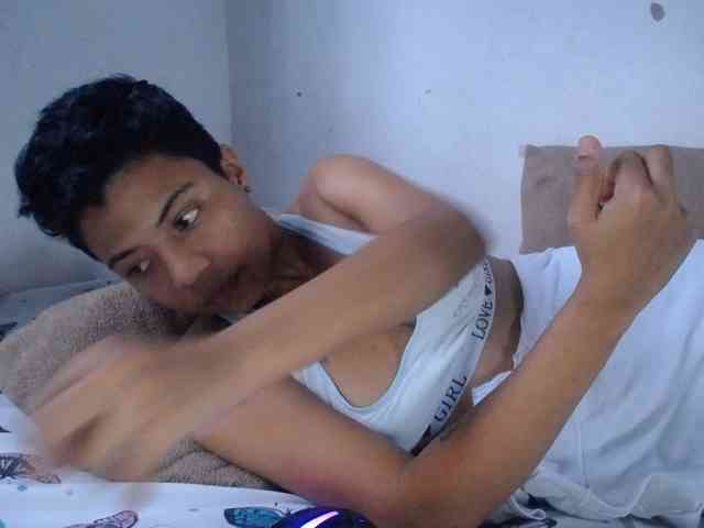 Katiuska_32 webcam