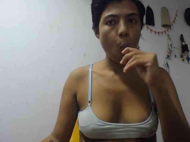 Katiuska_32 webcam