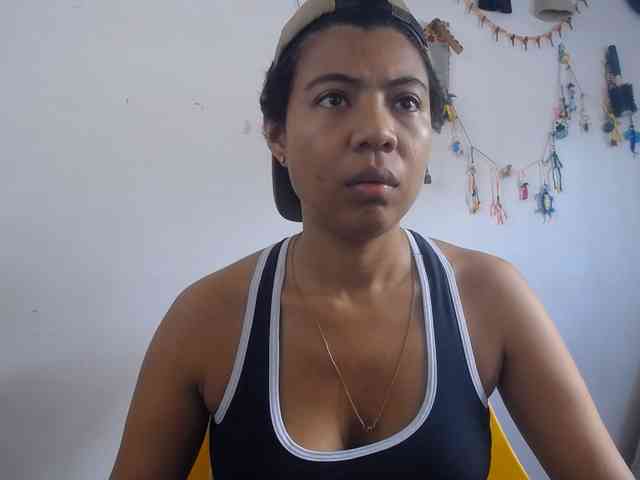 KATIUKA-32 Live Webcam on BongaCams