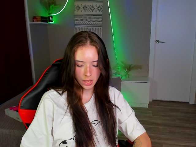 AnnaOddy live cam on BongaCams