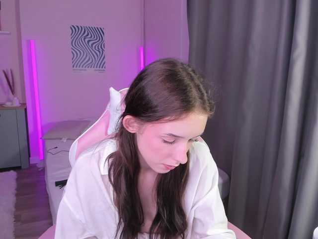 AnnaOddy live cam on BongaCams