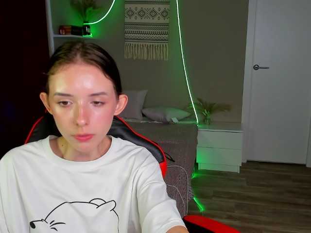AnnaOddy live cam on BongaCams