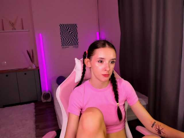 AnnaOddy live cam on BongaCams