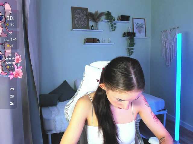 AnnaOddy live cam on BongaCams
