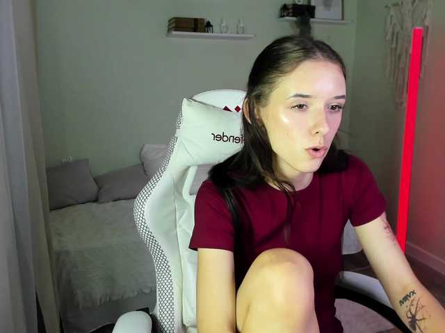 AnnaOddy live cam on BongaCams