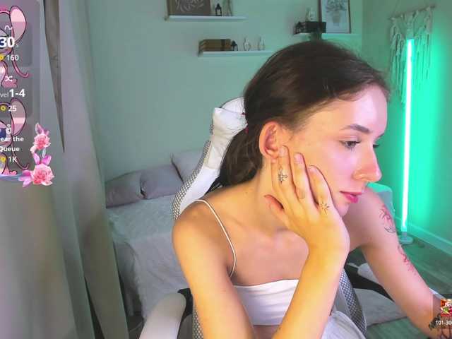 AnnaOddy live cam on BongaCams