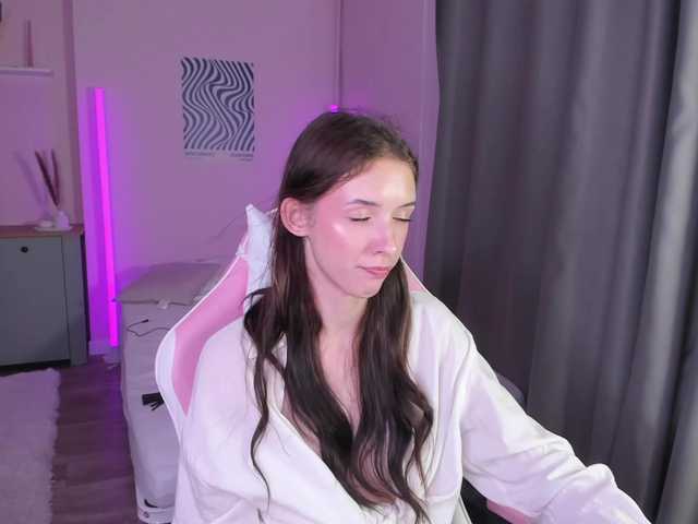 AnnaOddy live cam on BongaCams