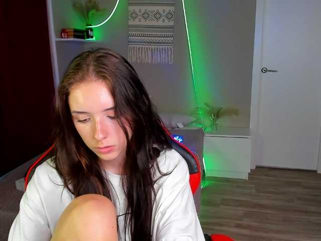 AnnaOddy live cam on BongaCams