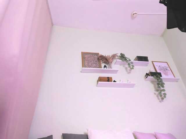 AnnaOddy live cam on BongaCams