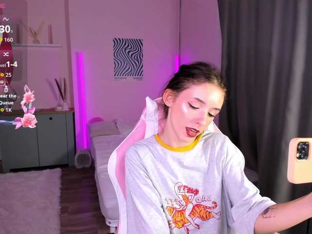 AnnaOddy live cam on BongaCams