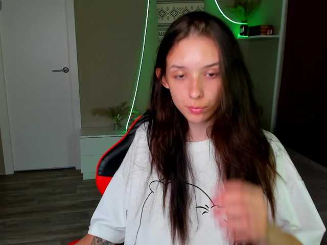 AnnaOddy live cam on BongaCams