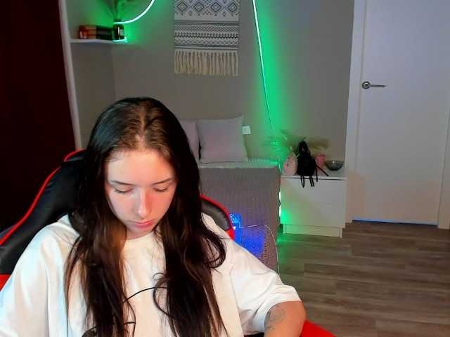 AnnaOddy live cam on BongaCams