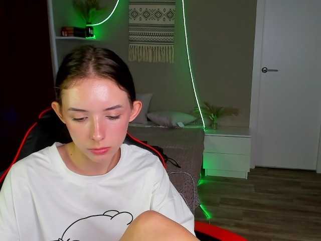 AnnaOddy live cam on BongaCams
