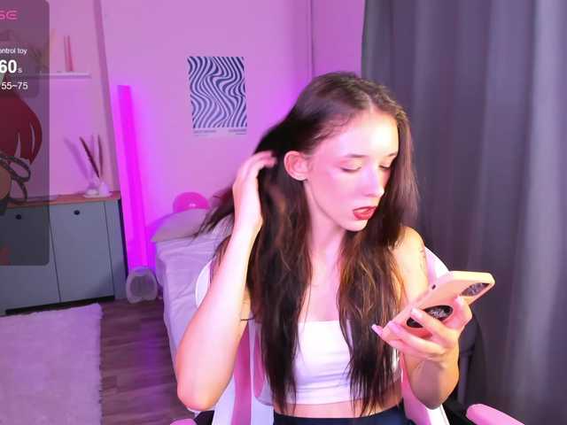 AnnaOddy live webcam show