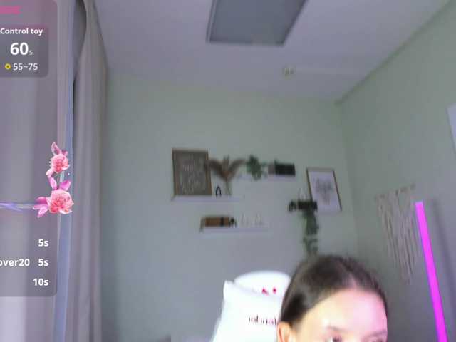 AnnaOddy live cam on BongaCams