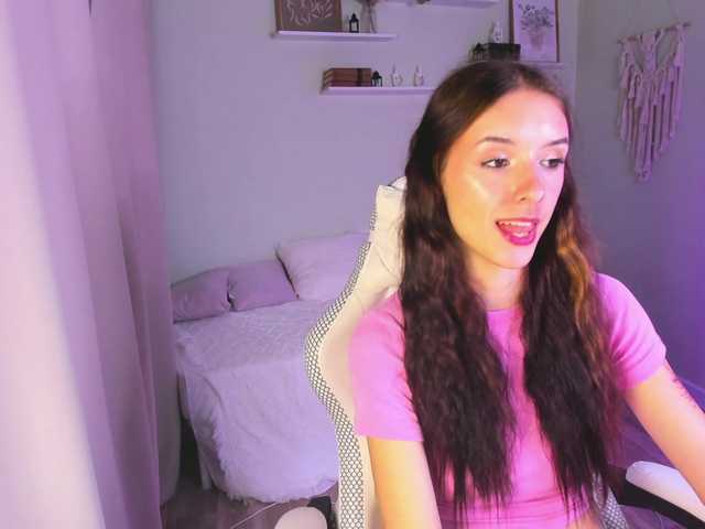 AnnaOddy live webcam show
