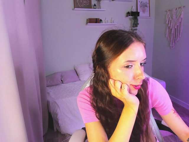 AnnaOddy live cam on BongaCams