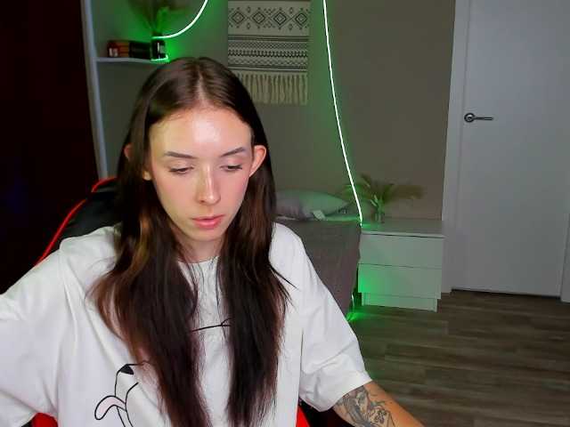 AnnaOddy live cam on BongaCams