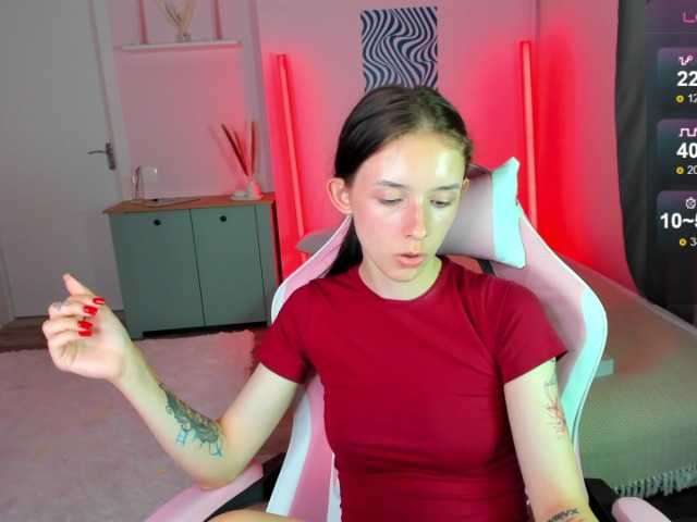 AnnaOddy live cam on BongaCams