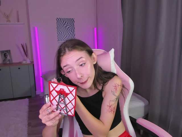 AnnaOddy live cam on BongaCams