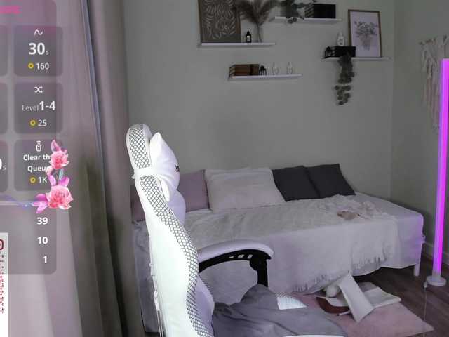AnnaOddy live cam on BongaCams