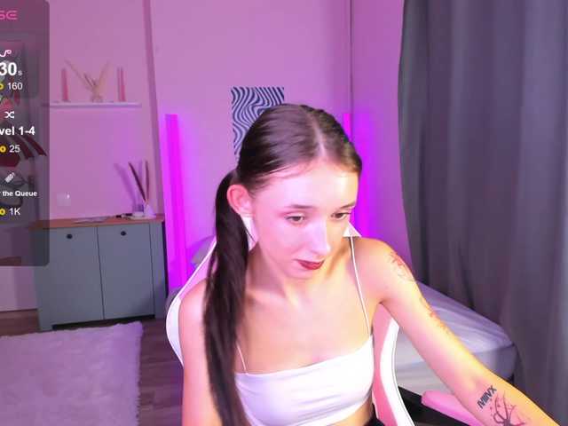 AnnaOddy live cam on BongaCams