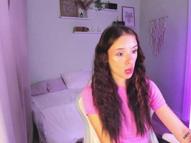AnnaOddy live cam on BongaCams