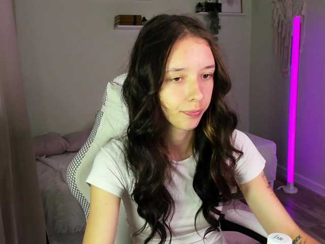 AnnaOddy live cam on BongaCams