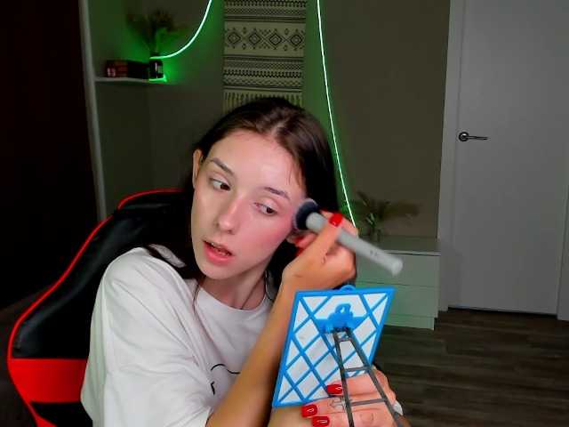 AnnaOddy live cam on BongaCams