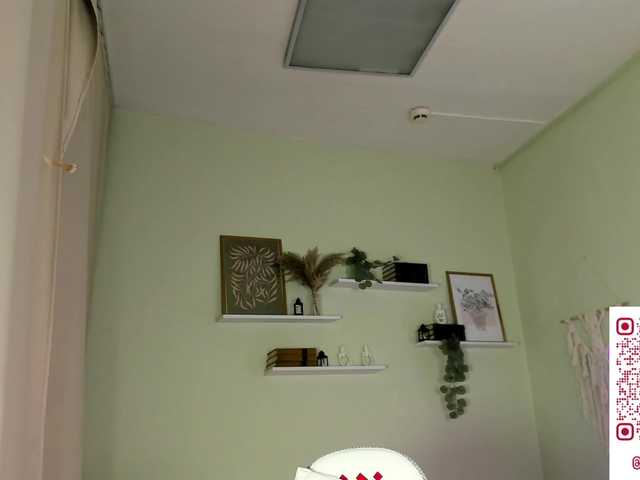 AnnaOddy live cam on BongaCams