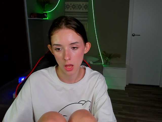 AnnaOddy live cam on BongaCams