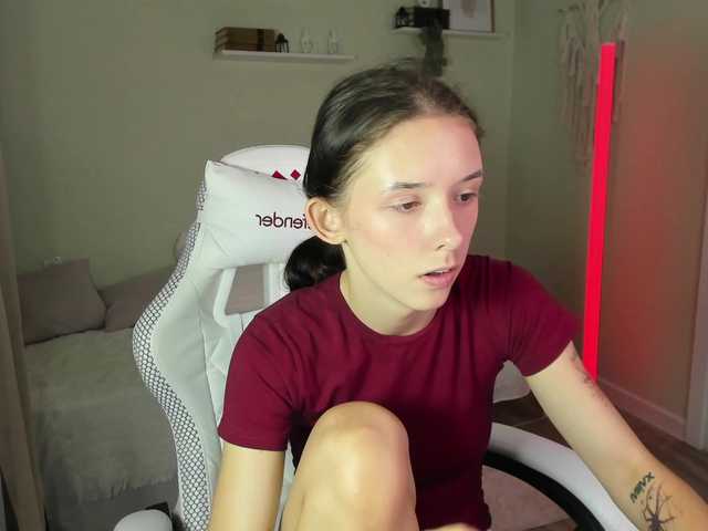 AnnaOddy live cam on BongaCams