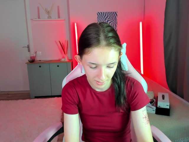 AnnaOddy live cam on BongaCams