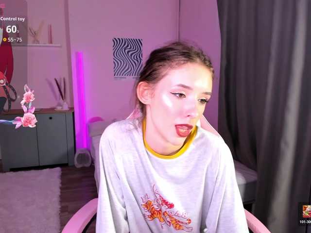 AnnaOddy live webcam show