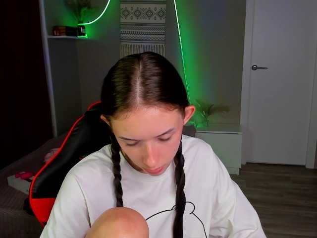 AnnaOddy live cam on BongaCams