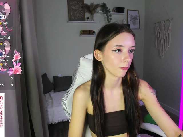 AnnaOddy live cam on BongaCams