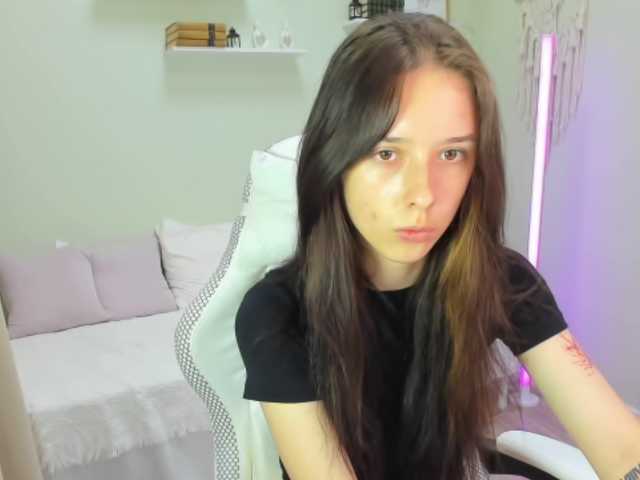 AnnaOddy live cam on BongaCams
