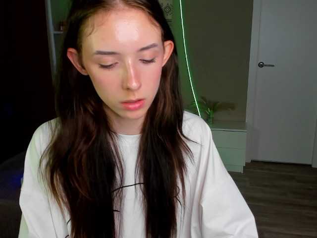 AnnaOddy live cam on BongaCams
