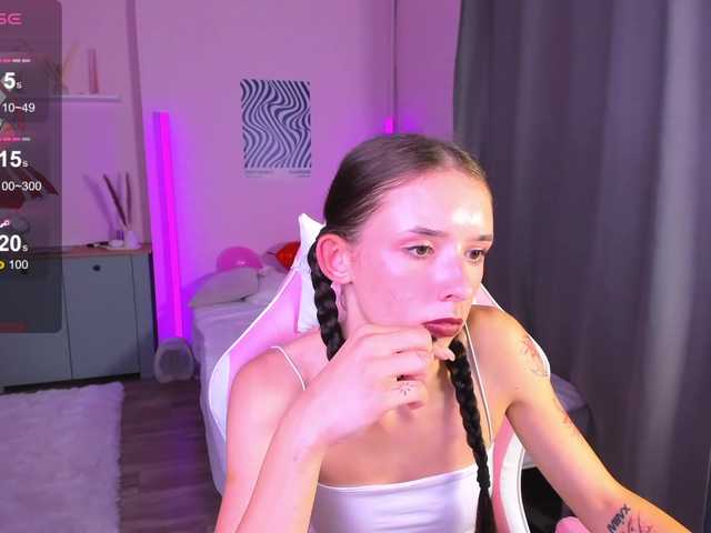 AnnaOddy live cam on BongaCams