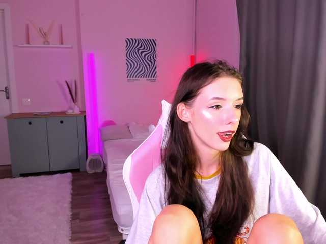 AnnaOddy live cam on BongaCams