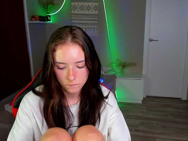AnnaOddy live cam on BongaCams