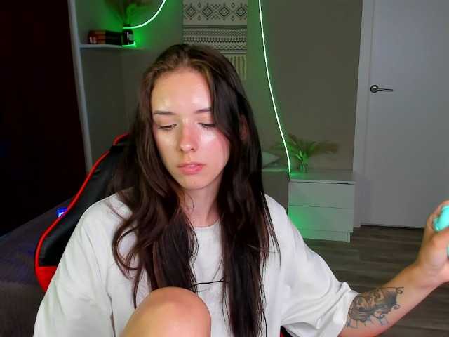 AnnaOddy live cam on BongaCams