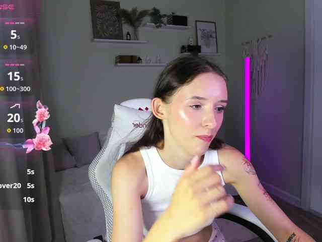 AnnaOddy webcam
