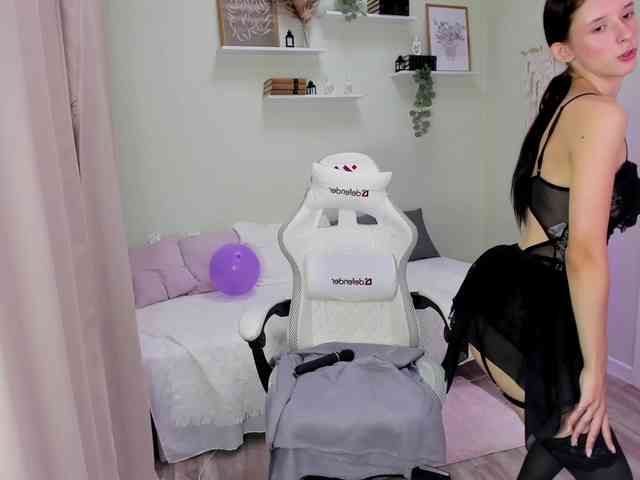 AnnaOddy Sex Cam Show