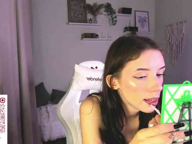 annaoddy's live room