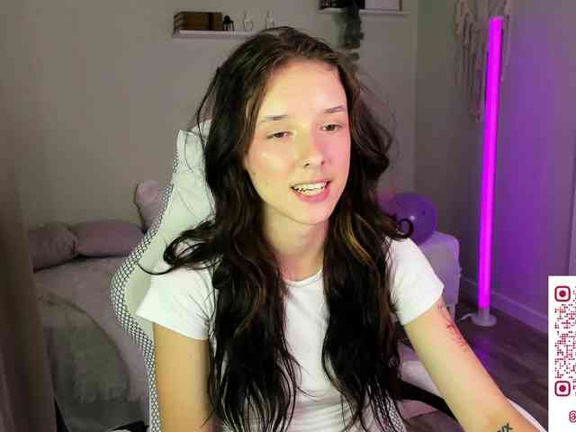 AnnaOddy Sex Cam Show