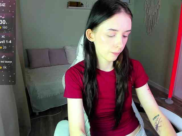 AnnaOddy webcam